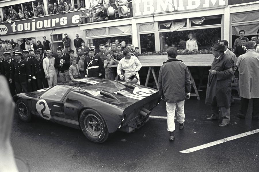  Ford GT40 (Mk II) 1965 года  (фото 36 из 118)